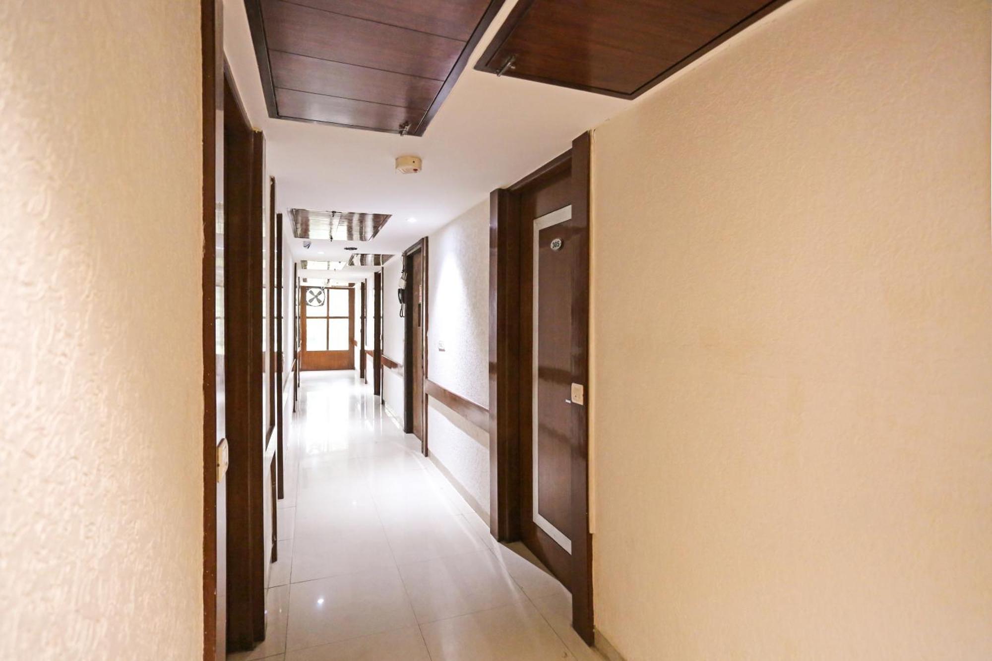 Hotel Silky Palace Near Igi Airportt New Delhi Eksteriør bilde