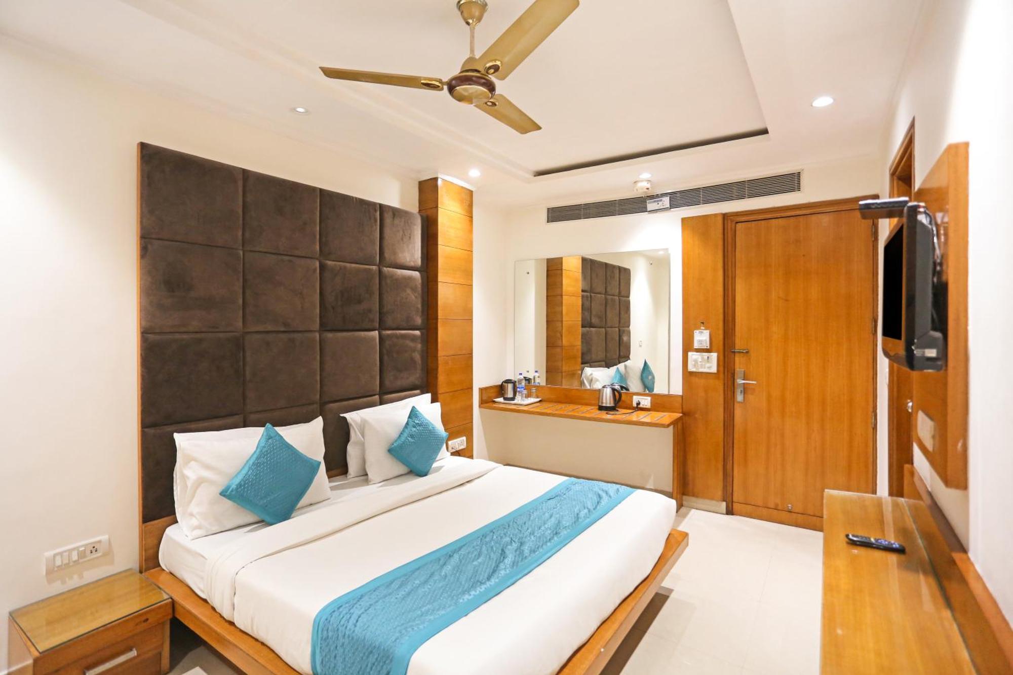Hotel Silky Palace Near Igi Airportt New Delhi Eksteriør bilde