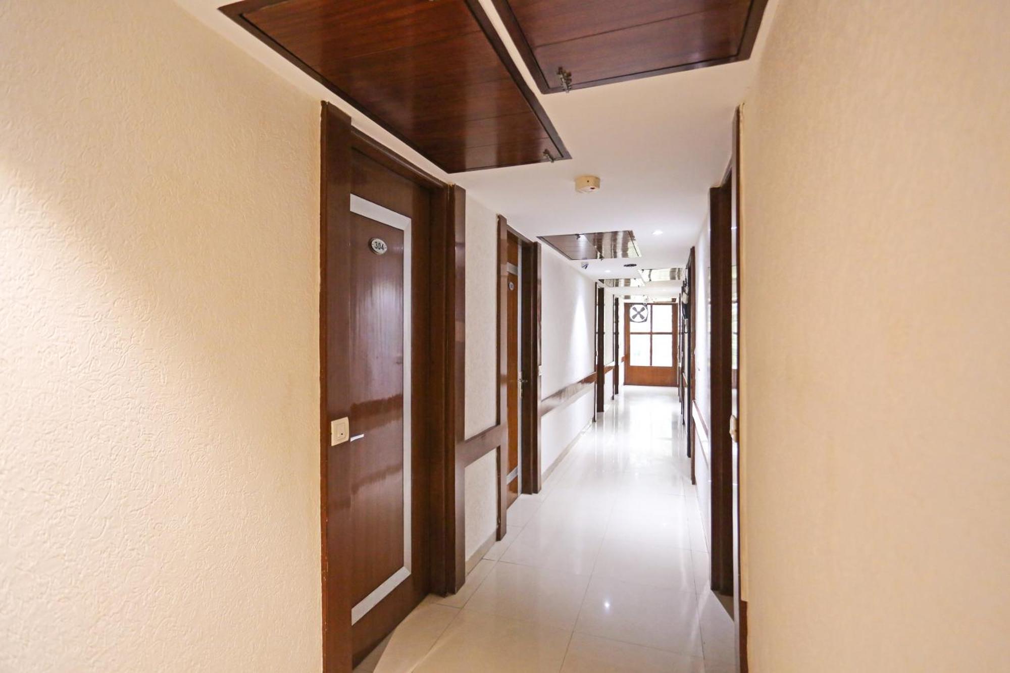 Hotel Silky Palace Near Igi Airportt New Delhi Eksteriør bilde