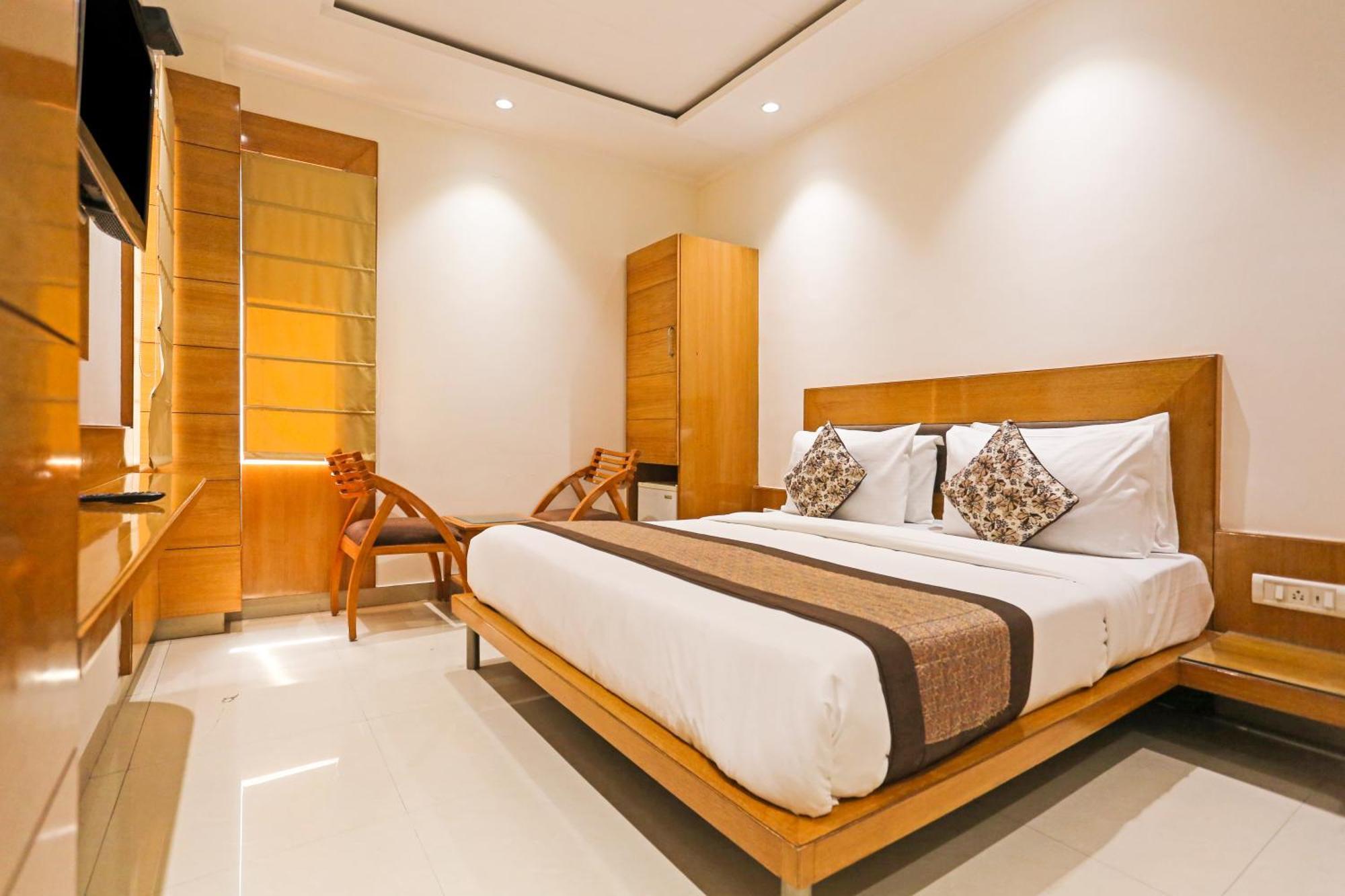Hotel Silky Palace Near Igi Airportt New Delhi Eksteriør bilde