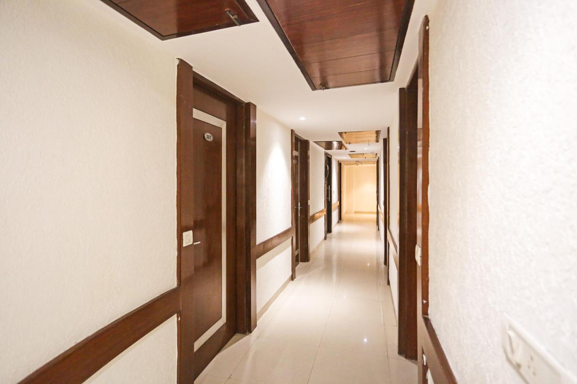 Hotel Silky Palace Near Igi Airportt New Delhi Eksteriør bilde