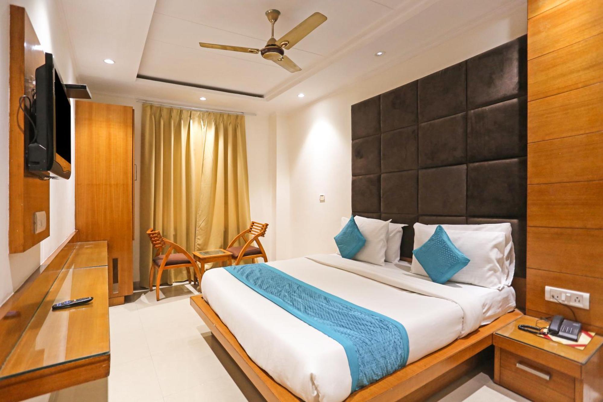 Hotel Silky Palace Near Igi Airportt New Delhi Eksteriør bilde