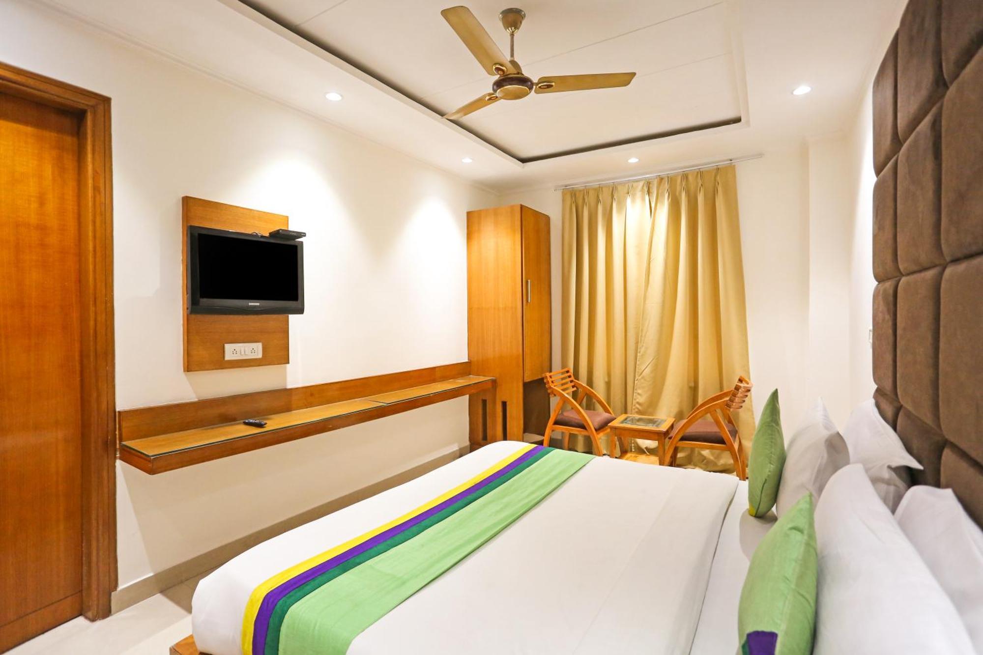 Hotel Silky Palace Near Igi Airportt New Delhi Eksteriør bilde