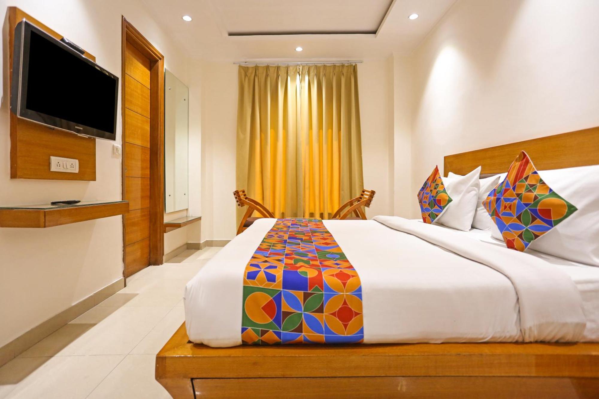 Hotel Silky Palace Near Igi Airportt New Delhi Eksteriør bilde