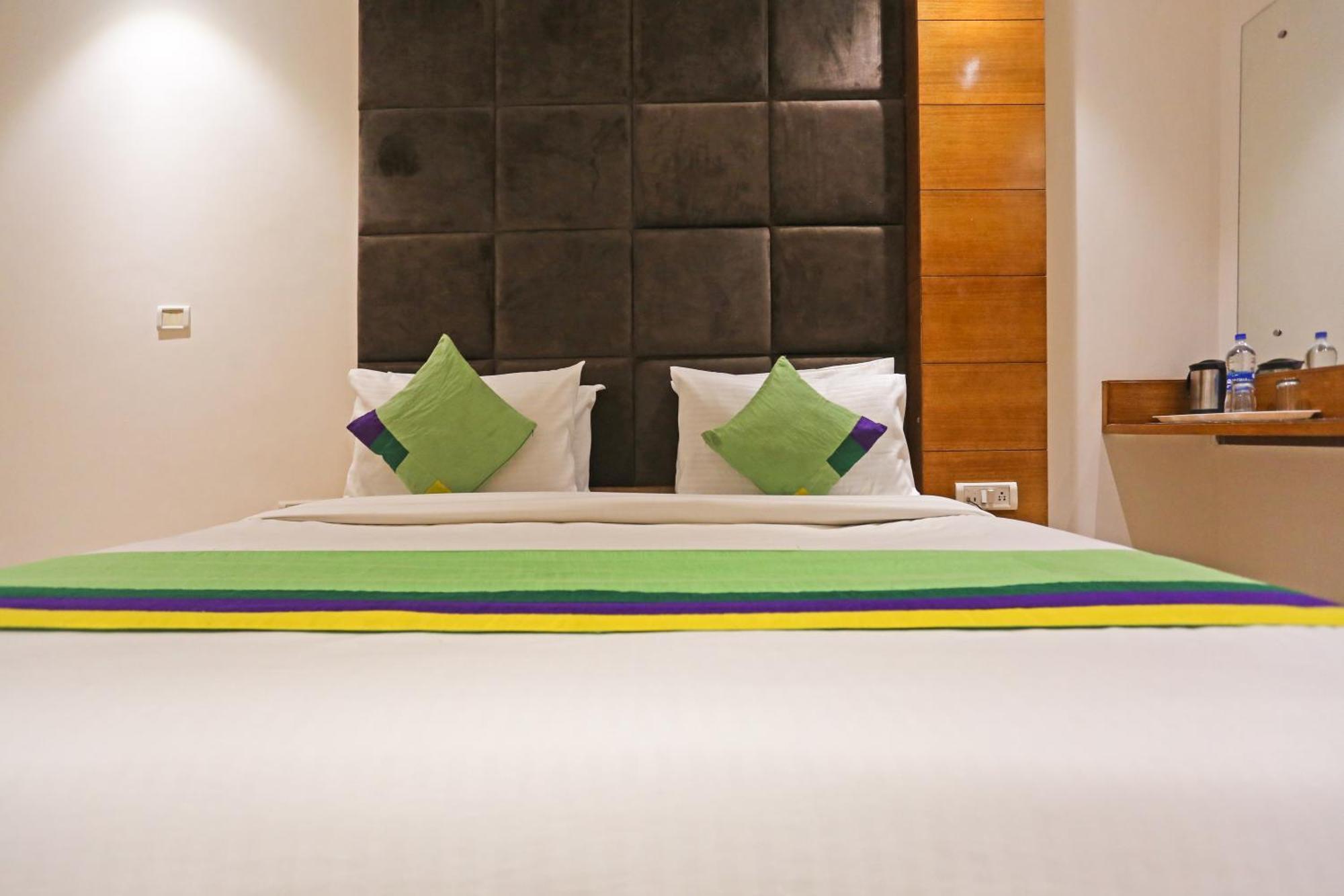 Hotel Silky Palace Near Igi Airportt New Delhi Eksteriør bilde
