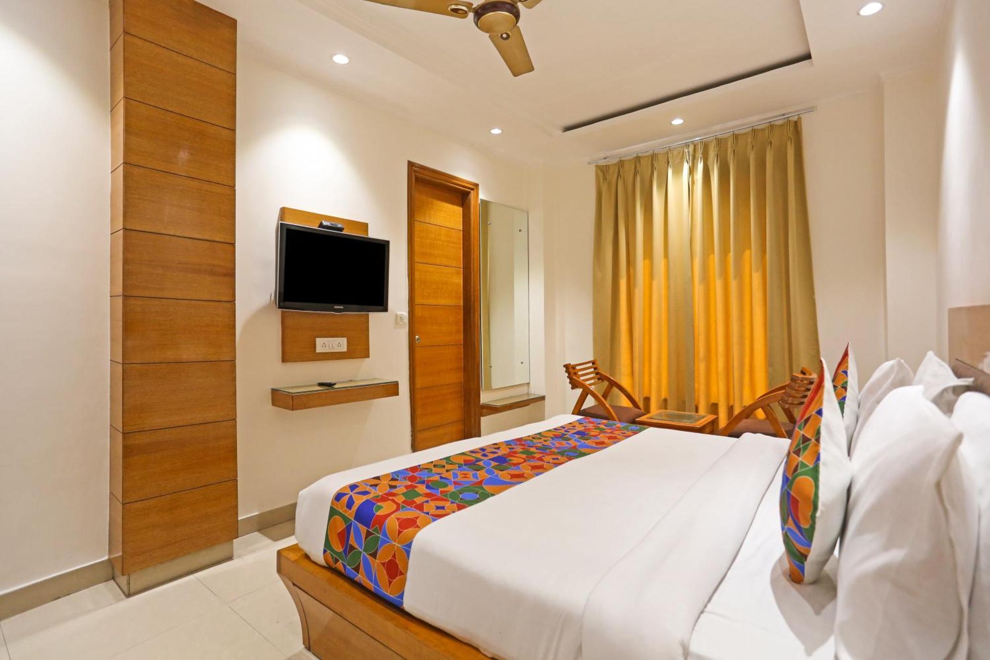 Hotel Silky Palace Near Igi Airportt New Delhi Eksteriør bilde