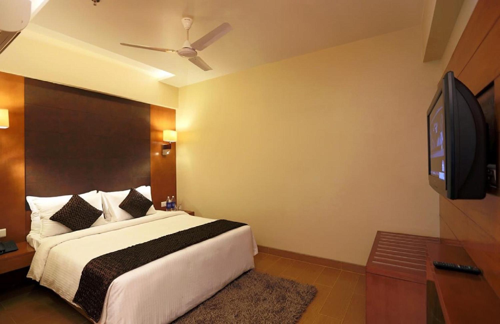 Hotel Silky Palace Near Igi Airportt New Delhi Eksteriør bilde